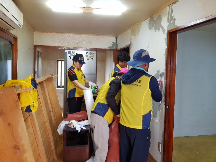 37e39c754678a3a63fae7b9800f083ec_1559123